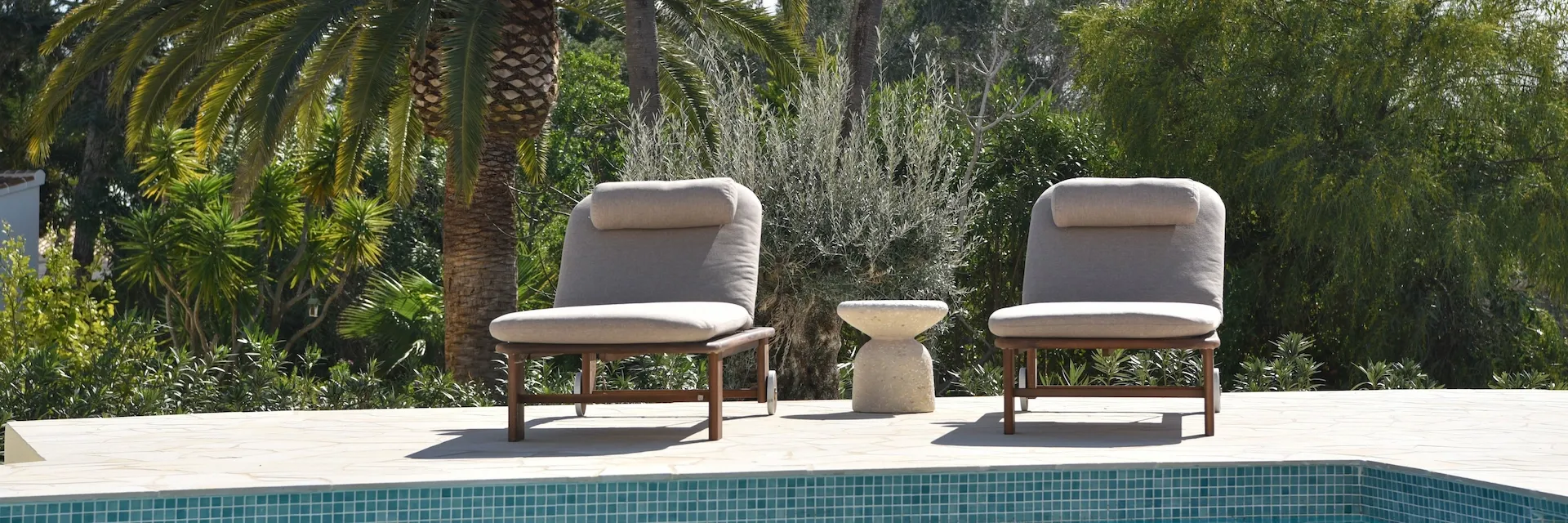 Terrace and pool with amazing views of Moraira mountains